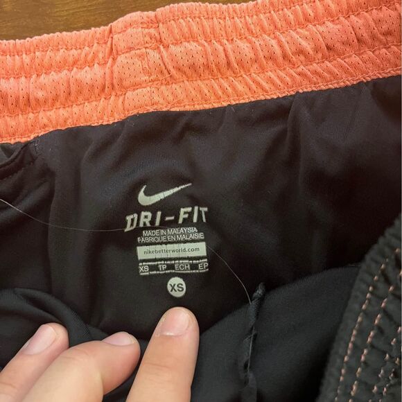 womens nike dri fit running shorts size XS - Picture 3 of 3